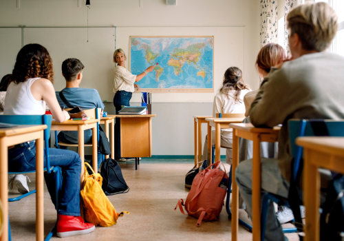 Breaking Down Tasks: A Guide to Navigating the Education System and Finding the Best Tutors